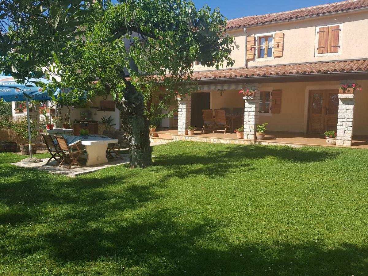 Casa Istria Villa Buje Exterior photo